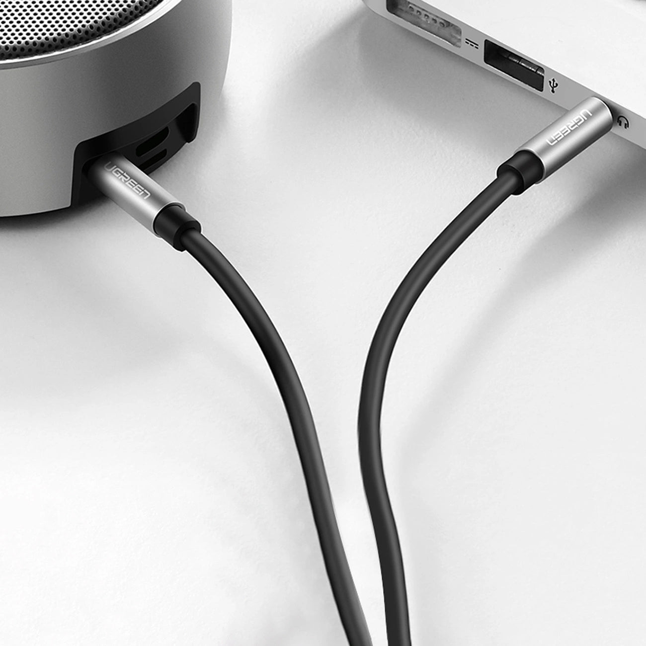 Audio Kabel 3.5mm - 3.5mm UGREEN AV119, 1m, Svart