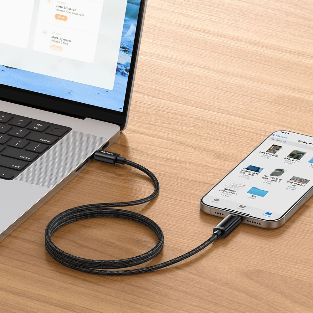 USB-C - USB-C Data- och Laddningskabel McDodo CA-8000 Display, 100W, 1.2m, Svart