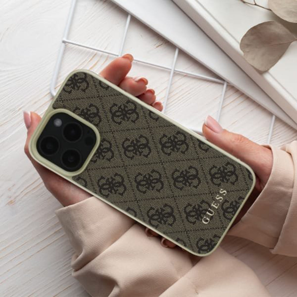 Fodral för Apple iPhone 16, Guess, 4G Charm, Svart