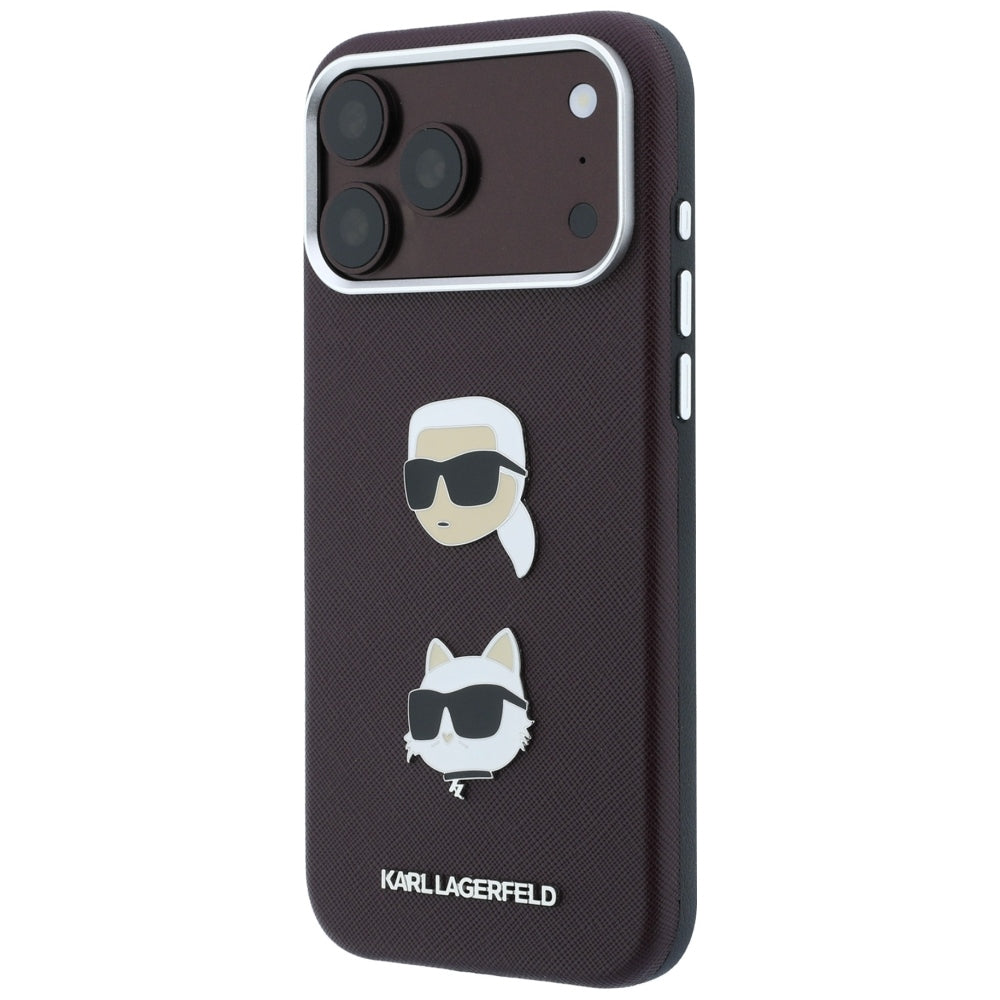 Fodral för Apple iPhone 18 Pro / 17 Pro, Karl Lagerfeld, Saffiano med Karl & Choupette-huvudnål och logotyp, Vinröd