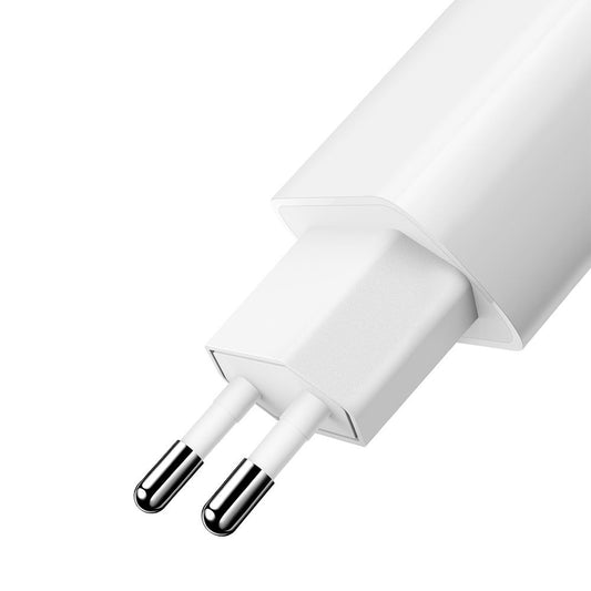 Nätverksladdare med USB-C-kabel McDodo CH-6721 Erbjudande, 12W, 2.4A, 2 x USB-A, Vit