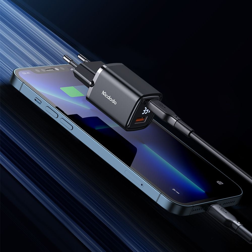McDodo CH-1701 Graphite Display Nätverksladdare, 33W, 3A, 1 x USB-A - 1 x USB-C, Svart