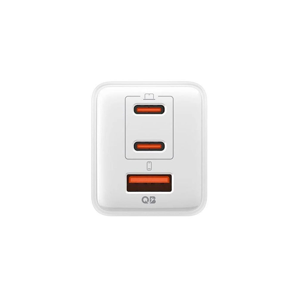 Spigen EE473EU Essential Nätverksladdare, 47W, 3A, 1 x USB-A - 2 x USB-C, Vit ACH09464