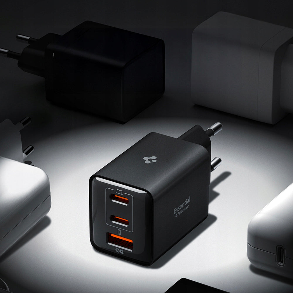 Spigen EE473EU Essential Nätverksladdare, 47W, 3A, 1 x USB-A - 2 x USB-C, Svart ACH09465