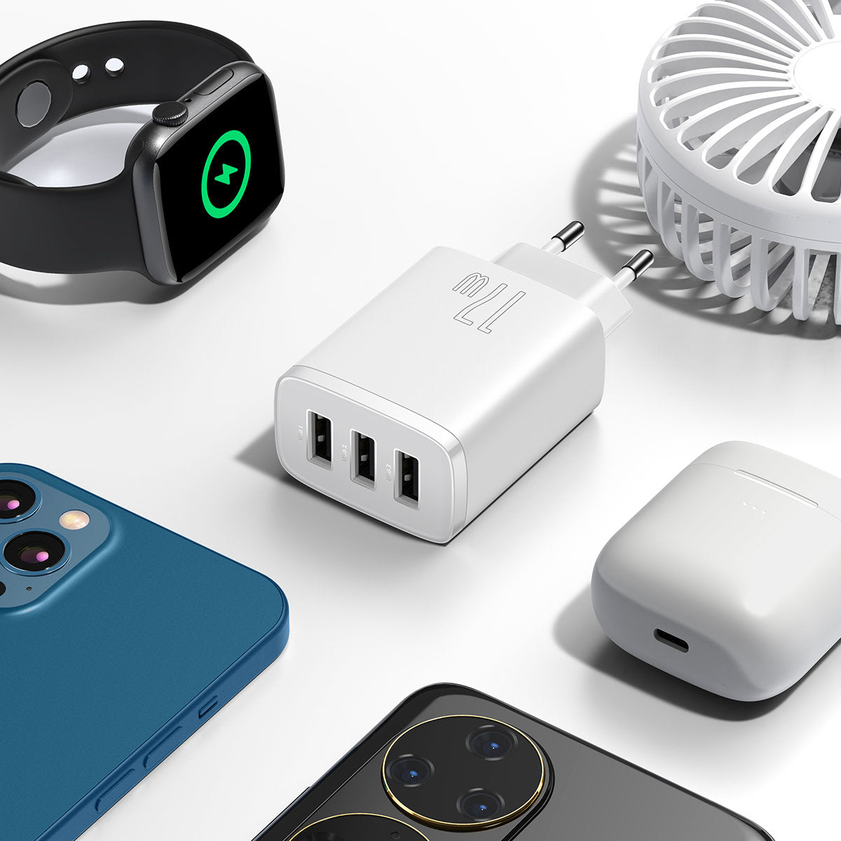 Baseus kompakt nätverksladdare 3U, 17W, 2,1A, 3 x USB-A, vit CCXJ020102