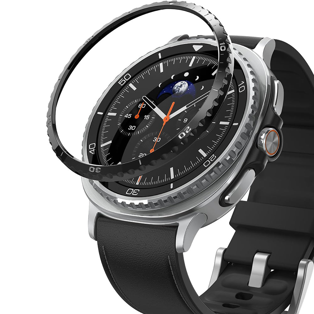 Ringke Inner Styling skyddsram för Samsung Galaxy Watch8 Classic, Svart