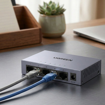UGREEN CM933 nätverksswitch (65956EU), 5 x RJ45, svart