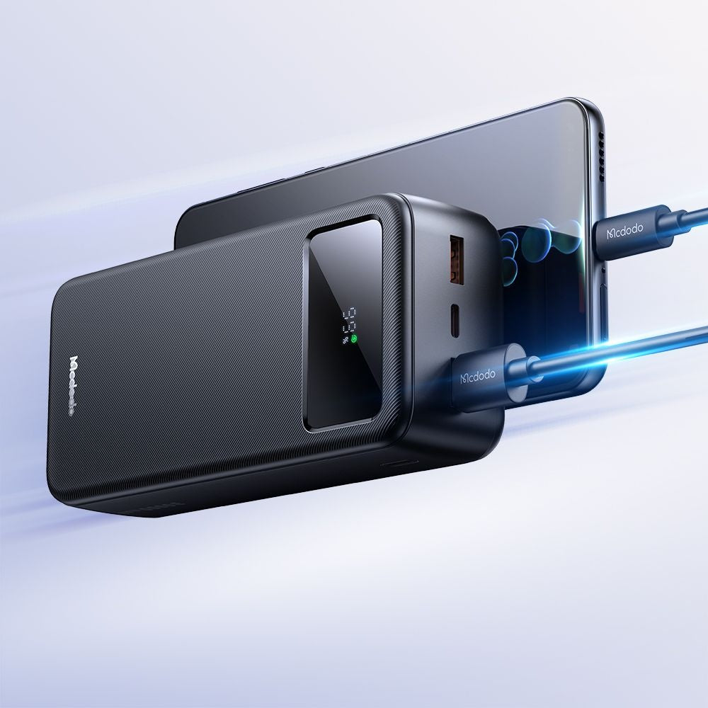 Extern batteri McDodo MC-4240, 30000mAh, 22.5W, QC + PD, 2 x USB-A - 1 x USB-C, Svart