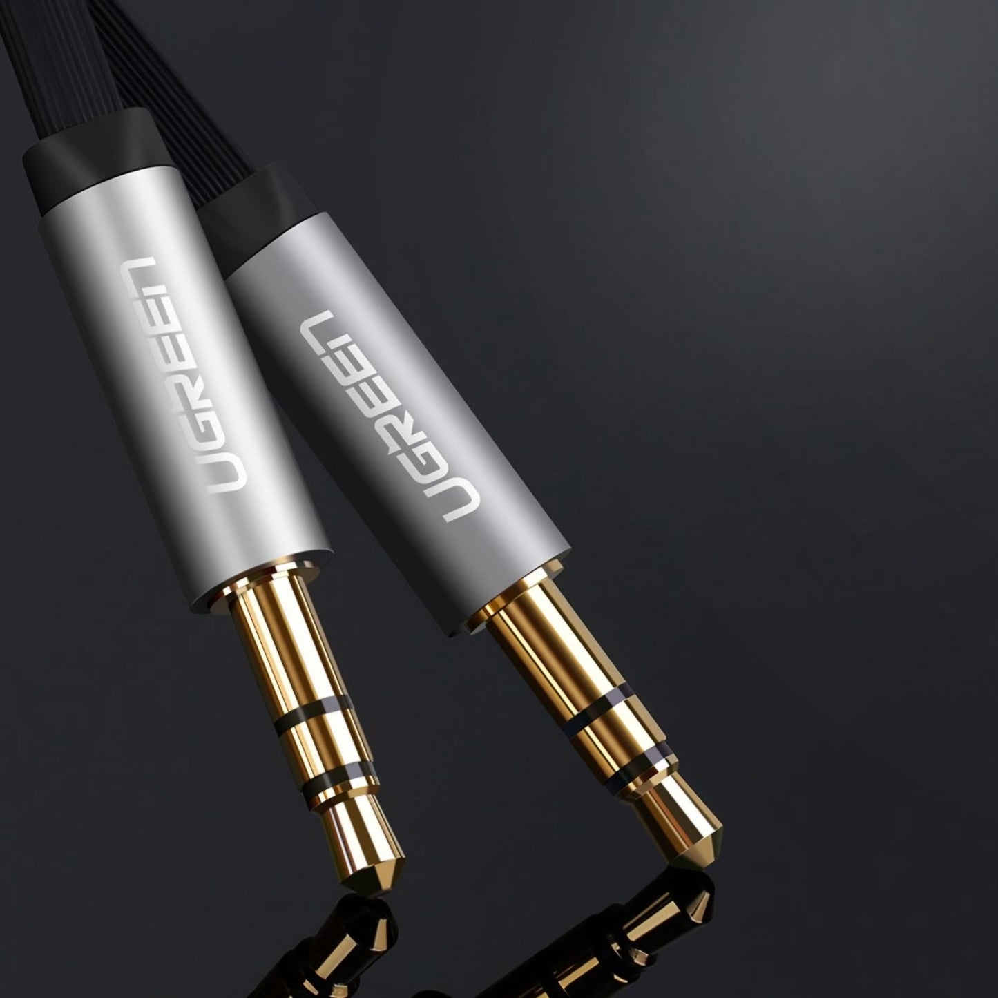 UGREEN AV119 Angled 3.5mm - 3.5mm Audio Cable, 5m, Black