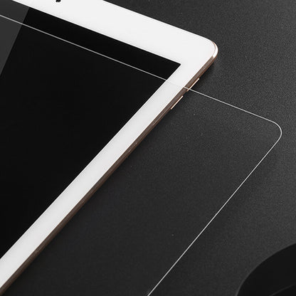 Lito Classic skärmskydd för Apple iPad 10.2 (2021) / 10.2 (2020) / 10.2 (2019), härdat glas, full limning, 2.5D