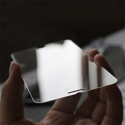 Lito Classic Screen Protector for Apple iPhone SE (2022) / SE (2020) / 8 / 7, Tempered Glass, Full Glue, 2.5D