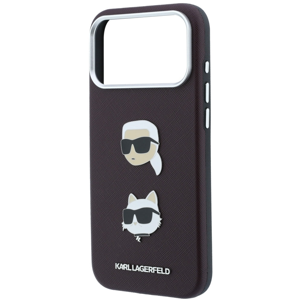 Fodral för Apple iPhone 18 Pro / 17 Pro, Karl Lagerfeld, Saffiano med Karl & Choupette-huvudnål och logotyp, Vinröd
