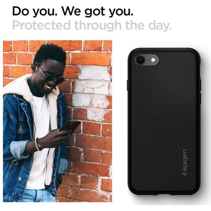 Skyddsfodral för Apple iPhone SE (2022) / SE (2020) / 8 / 7, Spigen, Liquid Air, Svart