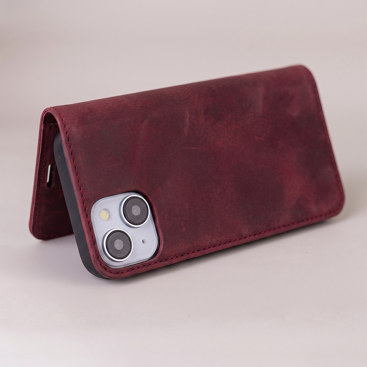 Fodral för Samsung Galaxy A18 5G A186 / A17 4G A175 / A17 5G A176 / A26 A266, OEM, Smart Suede, vinrött