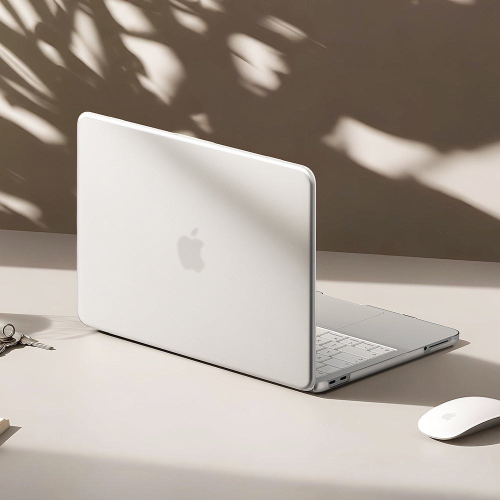 Ringke Slim-skal för Apple MacBook Neo 13 tum, matt transparent
