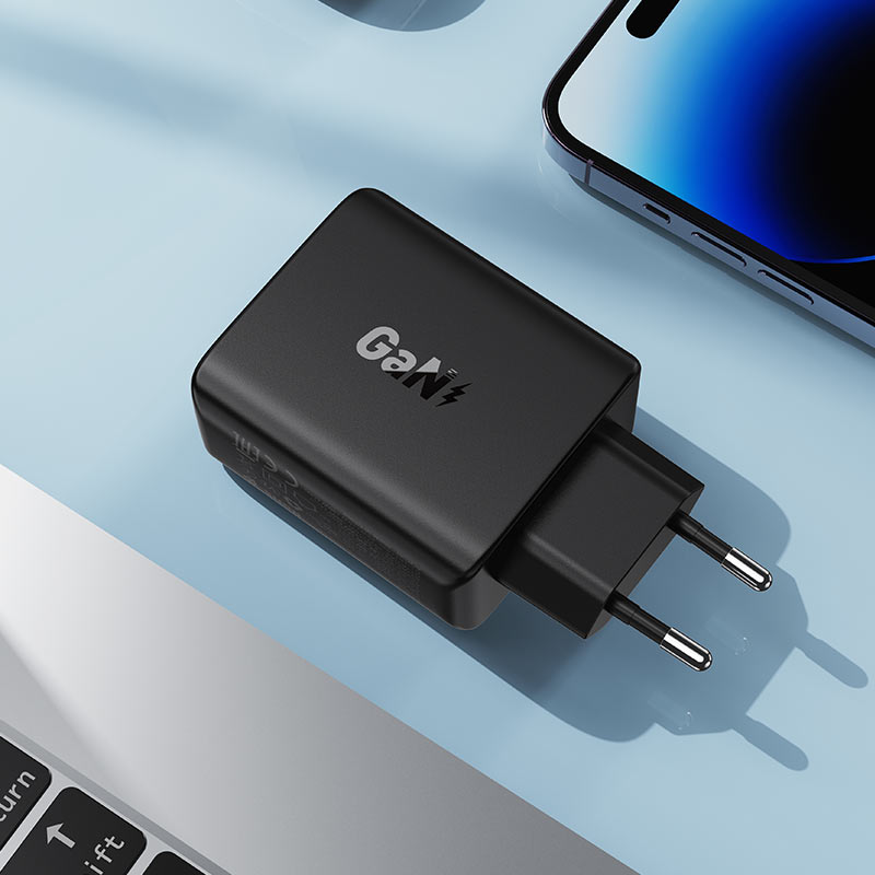 Nätadapter Acefast A61, 45W, 3A, 2 x USB-A - 2 x USB-C, Svart