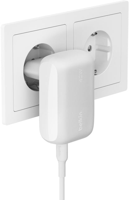 Belkin BoostCharge Dual nätadapter, 42W, 3A, 1 x USB-A - 1 x USB-C, Vit WCB009vfWH