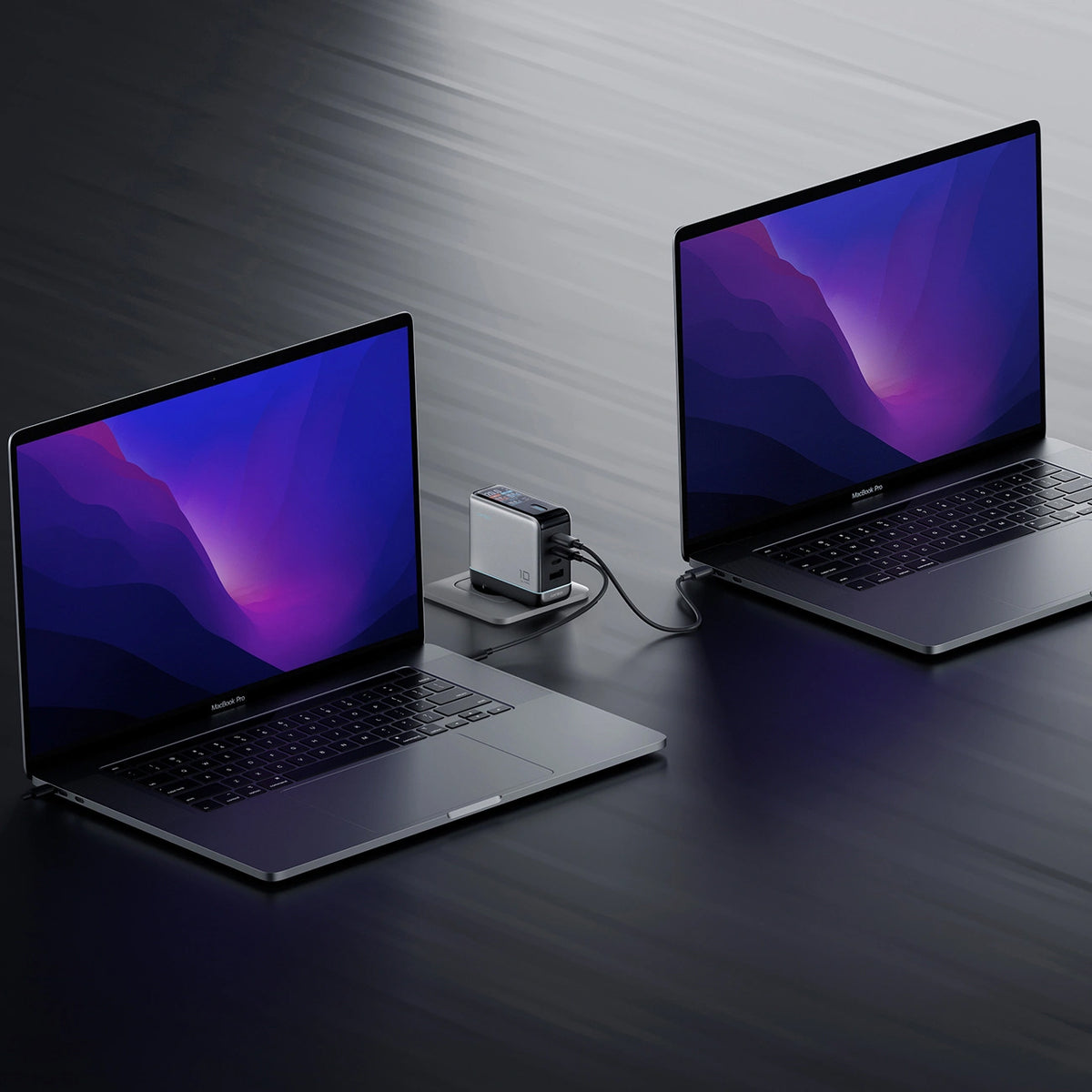 Nätadapter med USB-C-kabel Cuktech AD1204U Display, 120W, 6A, 1 x USB-A - 2 x USB-C, Silver