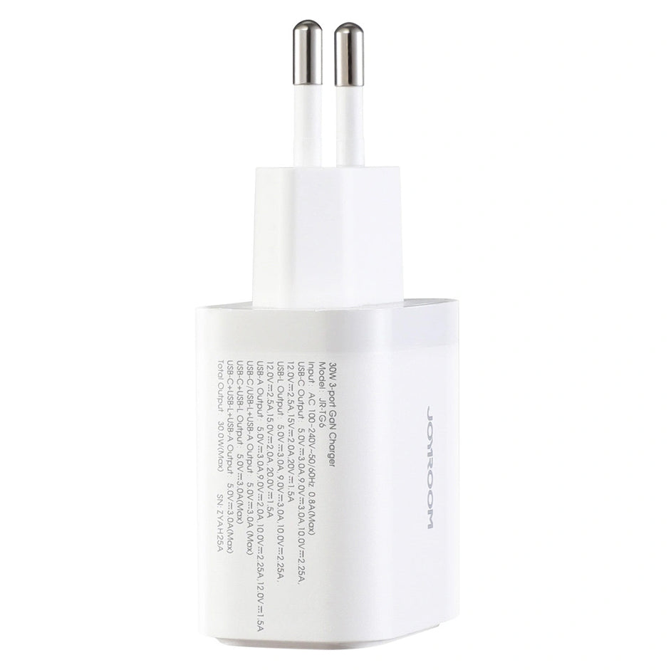 Joyroom JR-TG6 nätadapter, 30W, 3A, 1 x Lightning - 1 x USB-A - 1 x USB-C, Vit