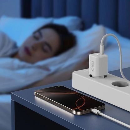 Nätverksladdare Tech-Protect NCM33W, 33W, 3A, 1 x USB-A - 1 x USB-C, Vit