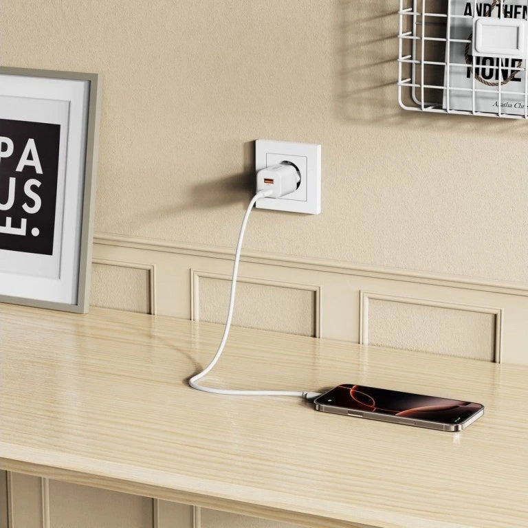 Nätverksladdare Tech-Protect NCM33W, 33W, 3A, 1 x USB-A - 1 x USB-C, Vit