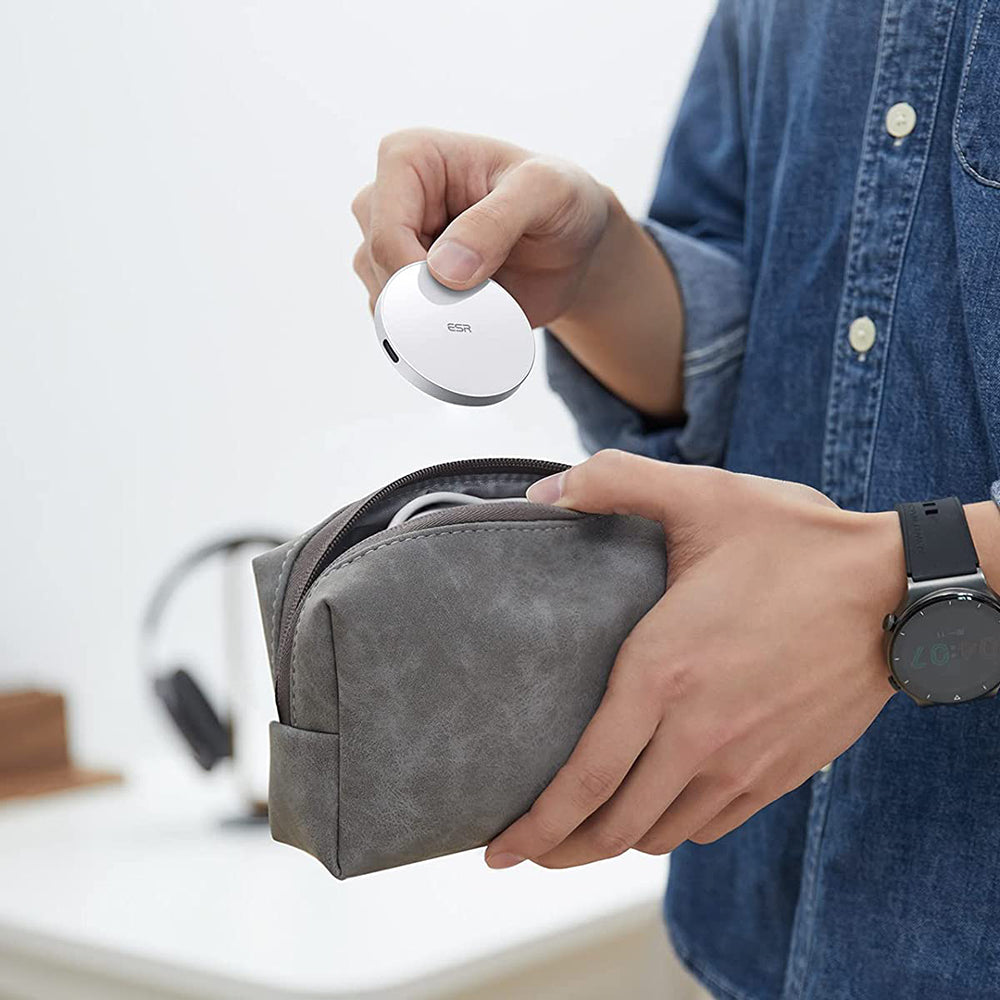 Trådlös nätverksladdare ESR HaloLock, 15W, 1.67A, Vit