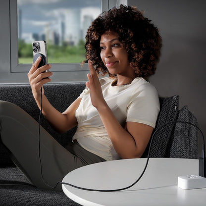 ESR HaloLock Wireless Network Charger, 15W, 1.67A, Black