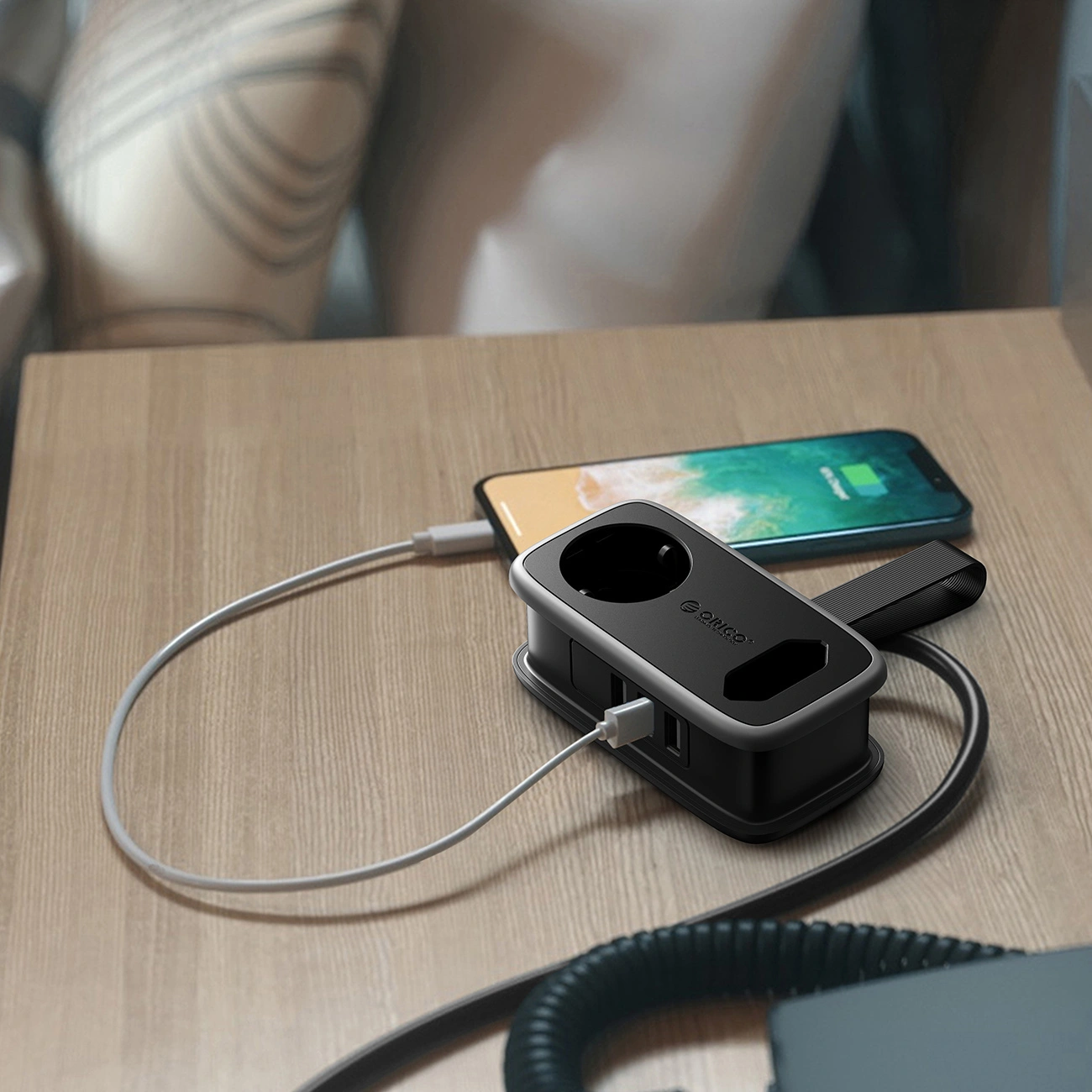 Orico APP förlängningssladd, 1 x Schuko - 1 x uttag - 2 x USB-A - 1 x USB-C, Svart Grå