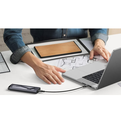 Rack UGREEN CM767 (15813) för SSD M.2 NVMe / NGFF, Grå